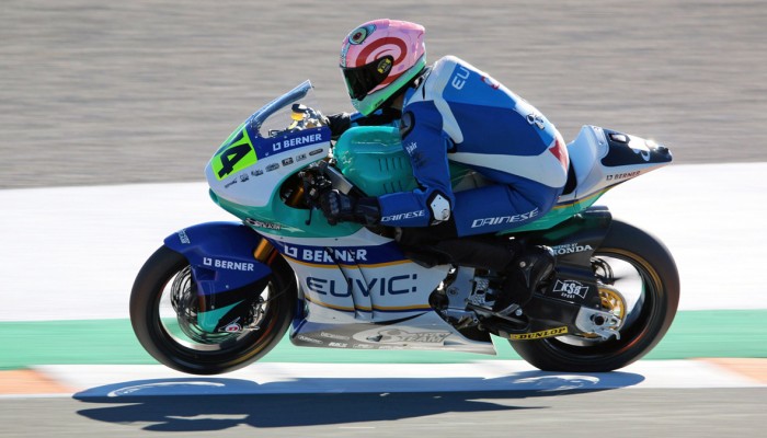 Wy�ej i wy�ej. Piotr Biesiekirski na �smej pozycji w Moto2 w Albacete