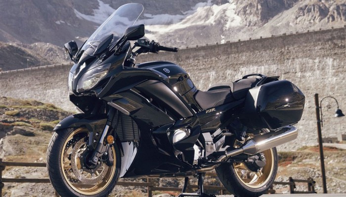 Yamaha FJR 1300 AS Ultimate Edition i AE Ultimate Edition. �ab�dzi �piew kultowego motocykla