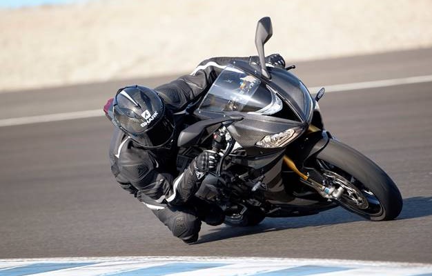 Szkolenia California Superbike School i Proenduro na motocyklach Triumph