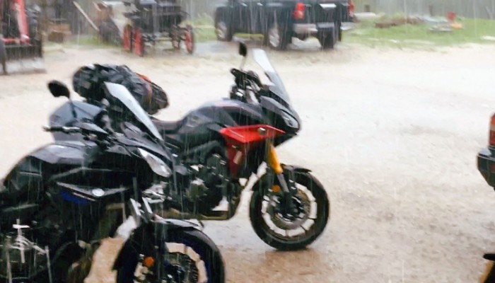 Zimny jesienny deszcz - 7 patent�w na przetrwanie