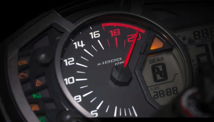 Kawasaki Ninja ZX-25R - ekstrakt szale�stwa dzie�a japo�skich in�ynier�w