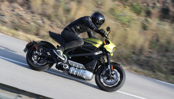 Jak je�dzi elektryczny Harley-Davidson LiveWire? [test, opinia, video]