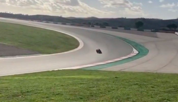 WSBK: Scott Redding i poczt�wka z Portimao [VIDEO]