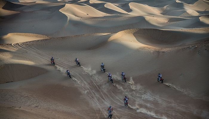 Tylko trzy rundy Mistrzostw wiata w Rajdach Cross Country w tym roku