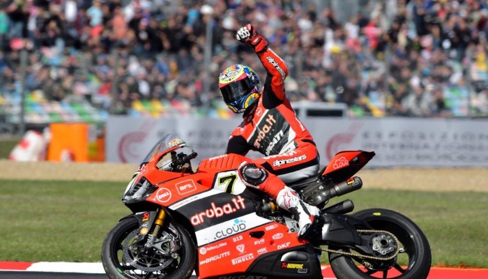 WSBK: Desant z MotoGP? Niepewna przysz�o�� Chaza Daviesa w Ducati