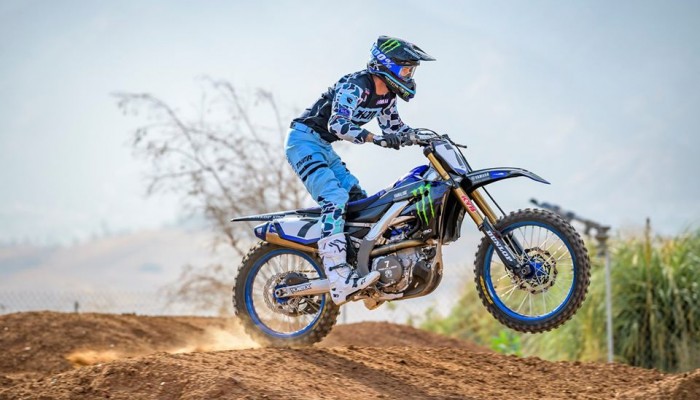 Tickle zast�pi Plessingera w zespole Yamahy