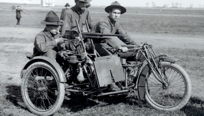 Harley-Davidson, Triumph, Royal-Enflied, Peugeot, Indian jako motocykle wojskowe w czasie I wojny wiatowej
