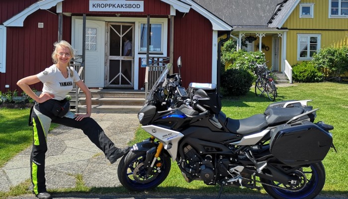 Subiektywny poradnik - jak przezimowa� motocyklist�? - felieton Ani Jackowskiej