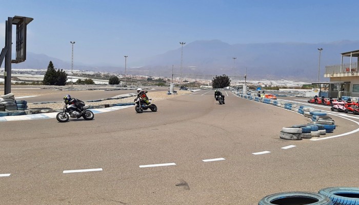 Moto Angeles - hacjenda Pejsera w Hiszpanii - jak wygląda tam pobyt i treningi?