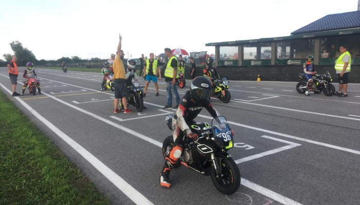 Kuba Stankiewicz na podium FIM MiniGP Alpe Adria [VIDEO]