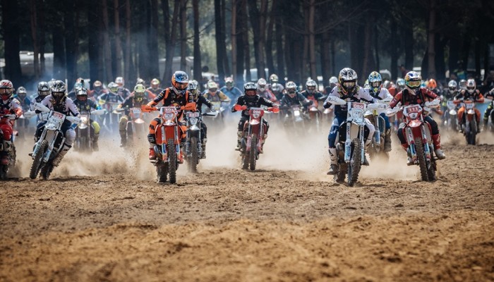 Wade Young wygrywa historyczn� rund� Mistrzostw �wiata FIM Hard Enduro w Polsce. �wietny wynik Dominika Olszowego!
