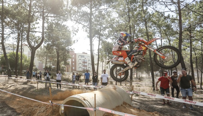 EnduroGP: wyniki przedostatniej rundy sezonu 2021. Zawodnicy Metzelera dominuj� w Portugalii [VIDEO]