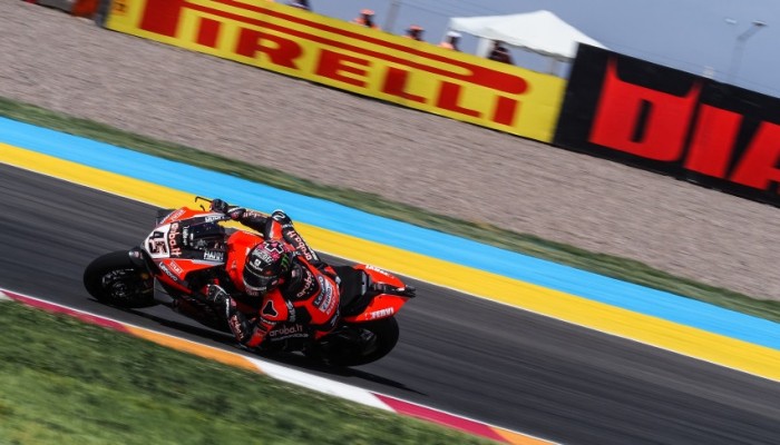 Runda Pirelli Indonesia wy�oni tegorocznego mistrza WSBK