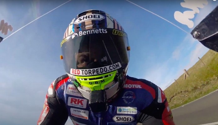 IOM TT 2022: John McGuinness i okr��enie na Wyspie Man. Ekscytuj�cy on board