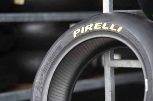 WSBK 2022: Pirelli stawia na miękkie mieszanki w Donington Park. Jakie opony dostaną zawodnicy?