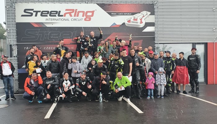 DuszanTeam: Endurance 8h w Trzy�cu wy�oni� dwa zwyci�skie zespo�y