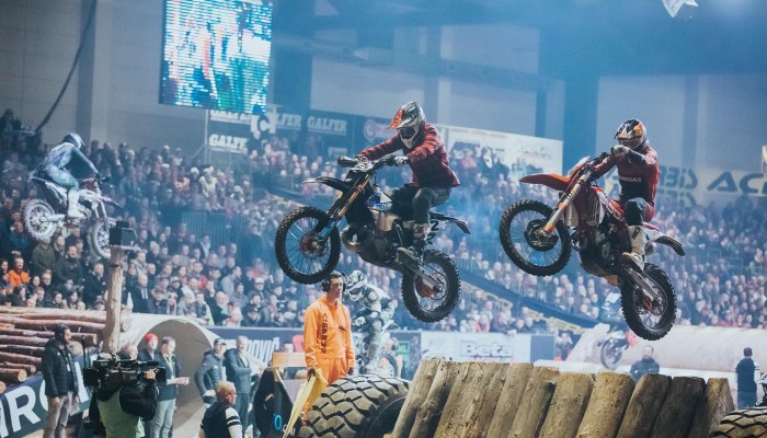 Mistrzostwa �wiata SuperEnduro: brytyjski hattrick w Riesie [VIDEO]