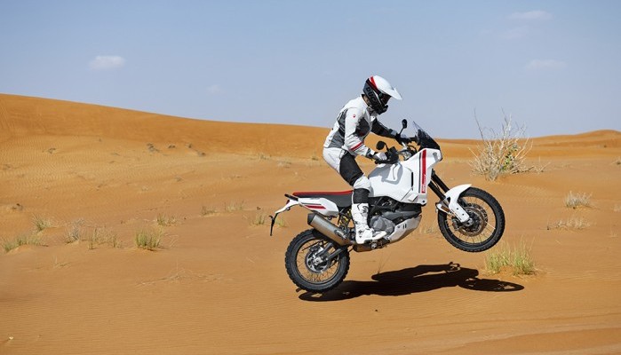 Ducati znw pobio swj rekord sprzeday motocykli. Mocny pierwszy kwarta i sukces modelu DesertX