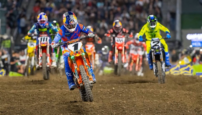 AMA Supercross: wyniki czwartej rundy. Webb i Kitchen najlepsi w formule Triple Crown w Anaheim [VIDEO]