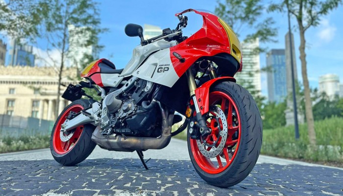 Yamaha XSR900 GP to mistrzowska gra na sentymentach. Mj test i opinia