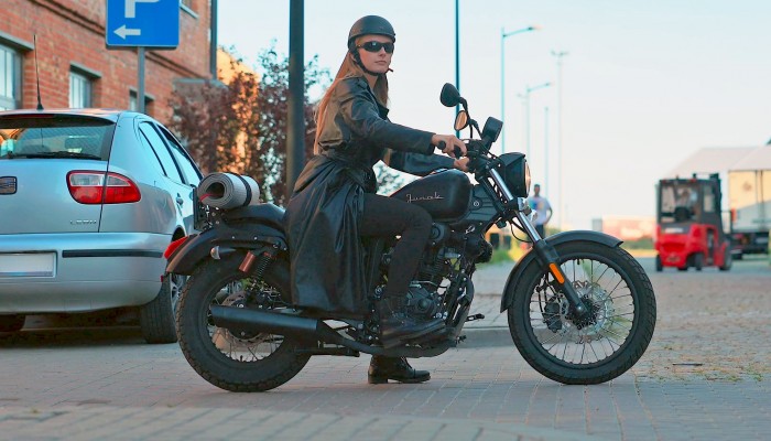 Junak M12 Vintage: klasyczny cruiser z nowoczesnym wntrzem - recenzja motocykla 125 cm³