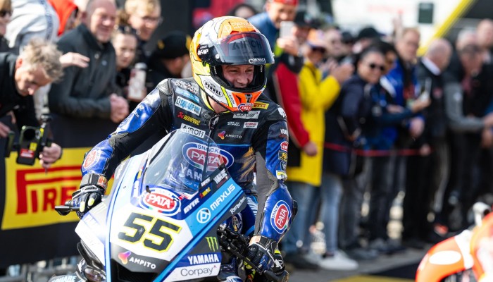 Nicolo Bulega i Stefano Manzi szukaj��gruntu pod nogami. Czy znajd��go na Cremona Circuit?