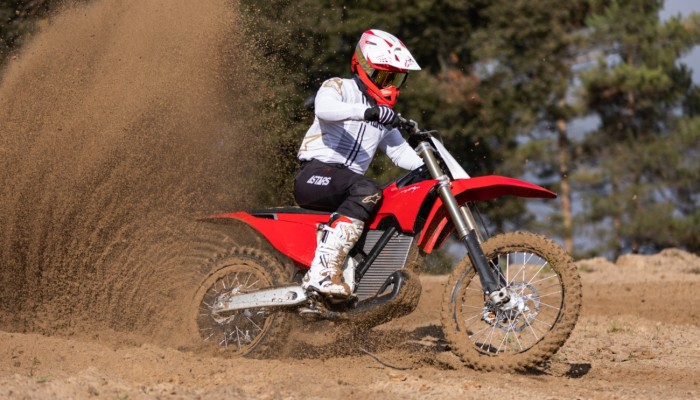 Motocykle elektryczne wystartuj w World Supercross. FIM ugi si po skargach od kibicw