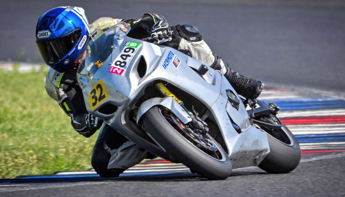 Metzeler RACETEC TD Slick. Test, opinia. Opony motocyklowe na tor