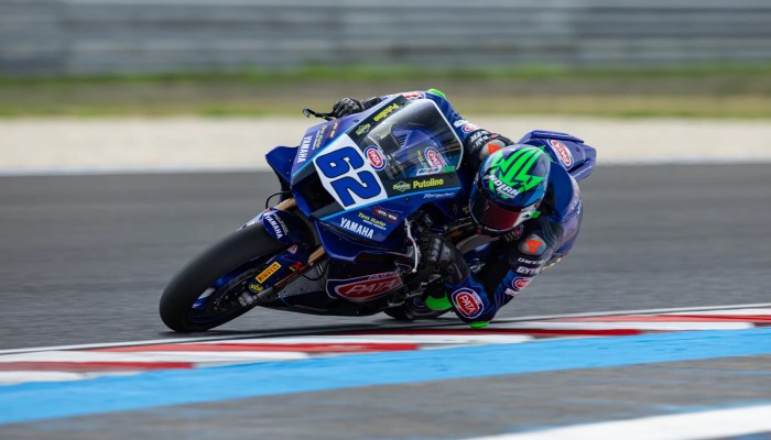 Stefano Manzi wygrywa pierwszy wycig Supersport na Magny-Cours. Yamaha zdominowaa pierwsz pitk
