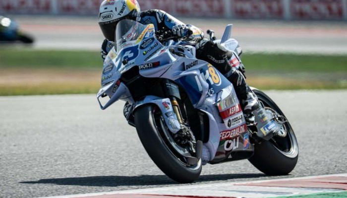 Fabryczny motocykl Ducati dla Alexa Marqueza potwierdzony. Speniona obietnica Tardozziego