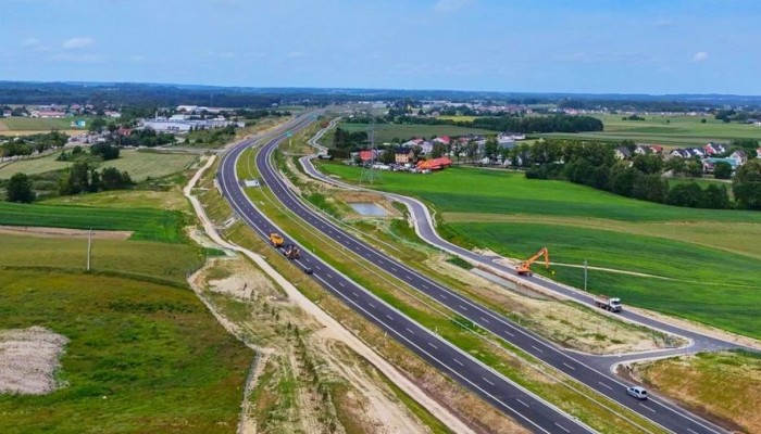 S8 nabiera tempa. Zielone �wiat�o dla nowego odcinka