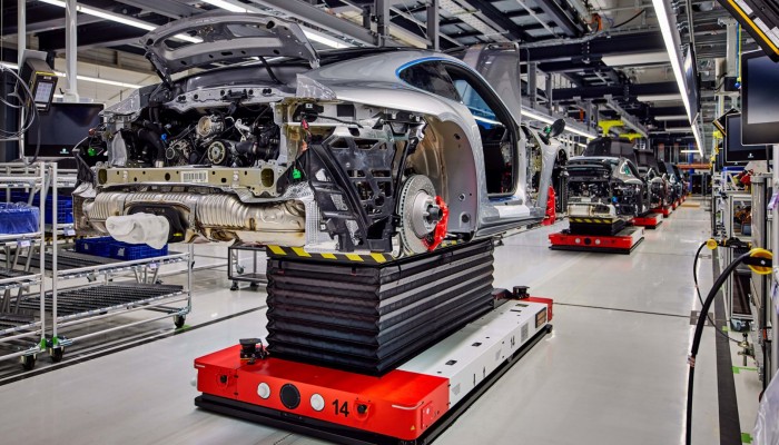 Zakaz sprzeda�y samochod�w spalinowych do poprawy. Kanclerz Niemiec chce rezygnacji z obecnych zasad