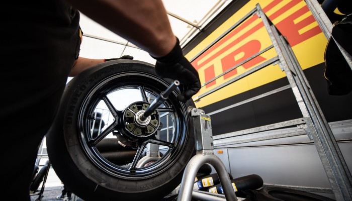 Twarde opony Pirelli dla zawodnikw Moto2 na Grand Prix Australii. Moto3 ze standardow alokacj