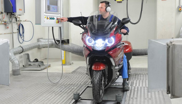 Stacje kontroli pojazd�w notuj� spadek zad�u�enia. W�a�ciciele chc� waloryzacji stawek po podwy�ce