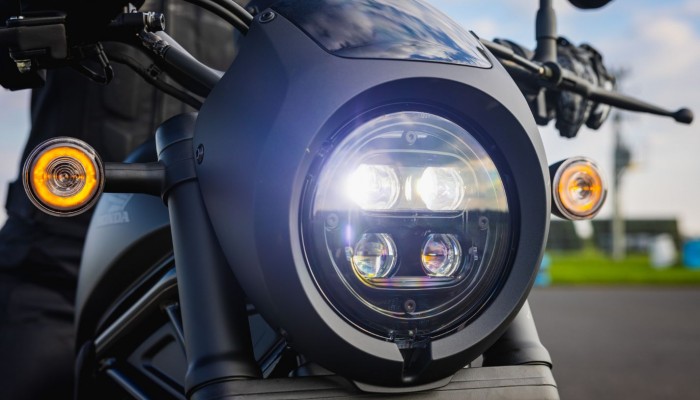 Darmowe kontrole reflektor�w. Sprawd� �wiat�a i jed� bezpiecznie