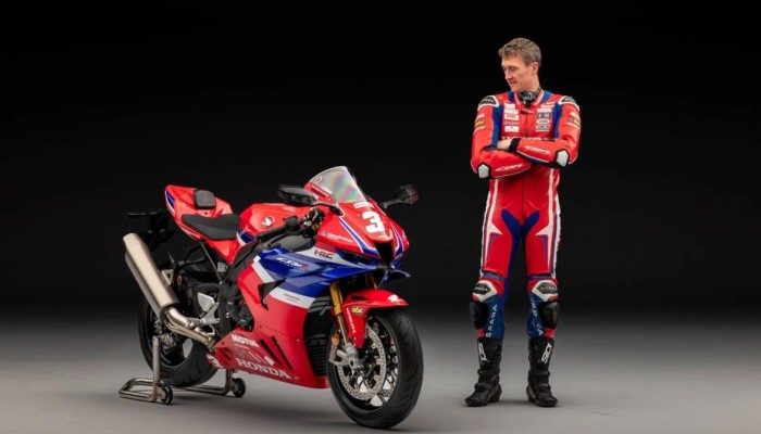 Dean Harrison i jego Fireblade w wersji limitowanej