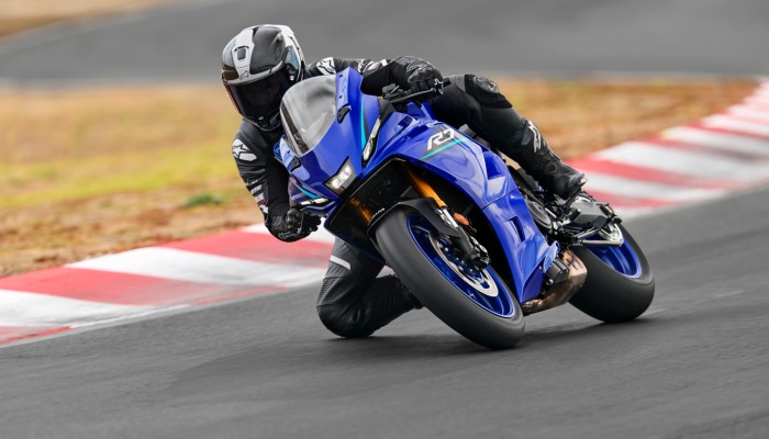 yamaha yzf r7 2026 01 z