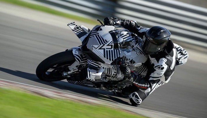 cfmoto v4 sr rr prototype 02 z