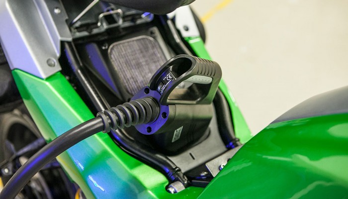 ladowanie motocykla 60 z