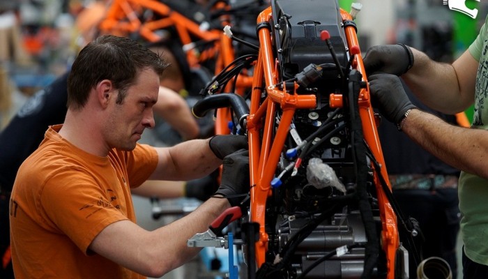 Montaz Fabryka KTM 56 z