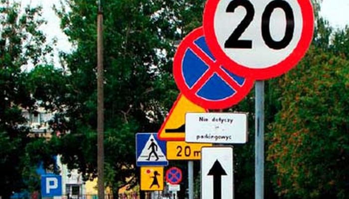 znaki drogowe 1 z