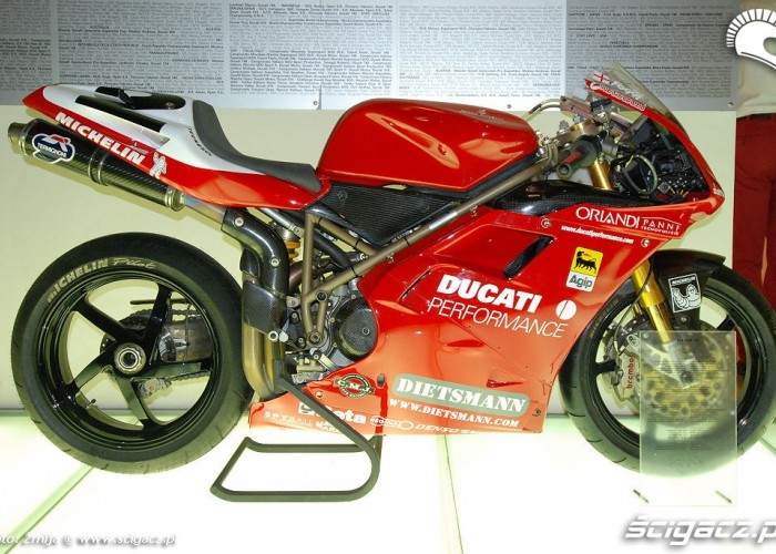 Motocykl Ducati 996