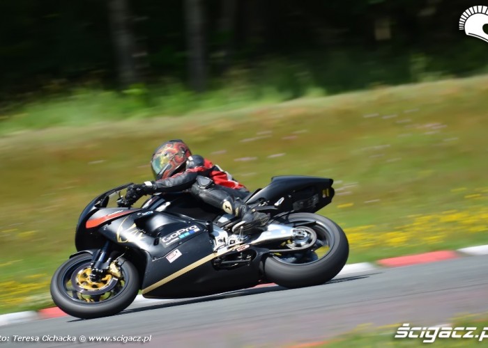 RSV1000 Trening motocyklowy Speed Day 2013