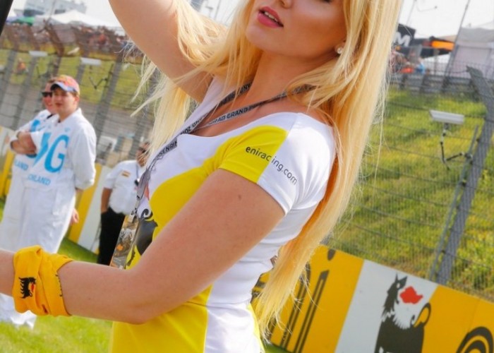 Blond modelka Sachsenring 2013