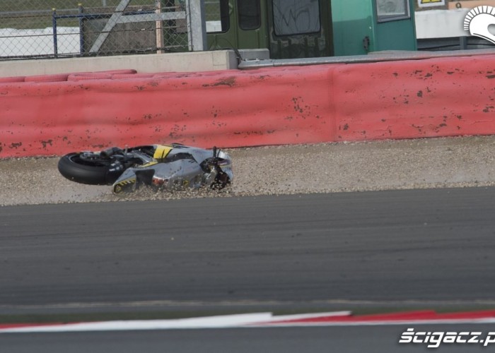 GP Silvestone 2013 crash