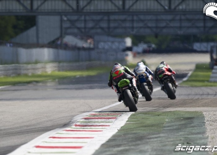 Prowadzaca trojka WSBK Racing Monza 2013
