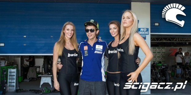 Rossi z pieknosciami MotoGP Girls MotoGP Jerez 2014