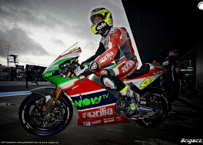MotoGP Jerez trening Aleix Espargaro 41 Aprilia 1