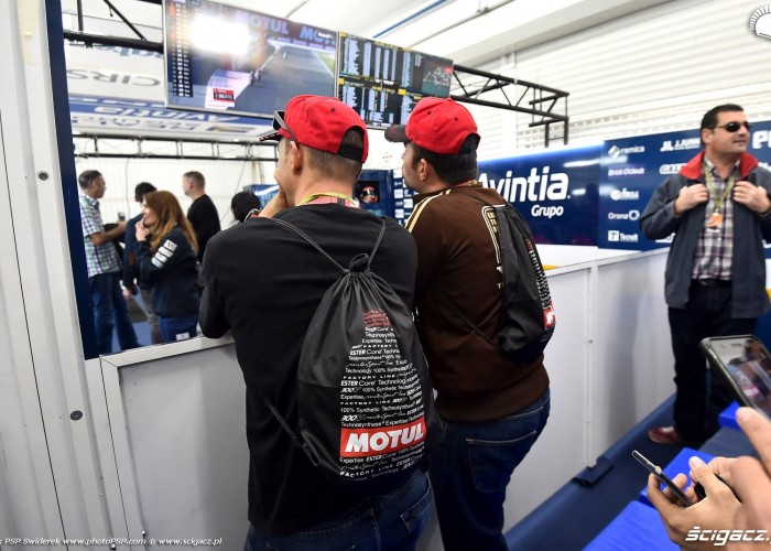 MotoGP Walencja 2017 Motul Avintia Ducati 6