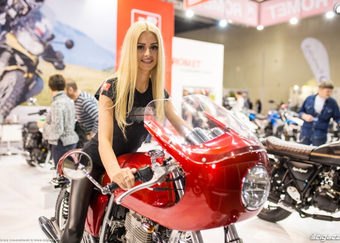 Wystawa Motocykli i Skuterow Moto Expo 2017 Classic 400 hostessa